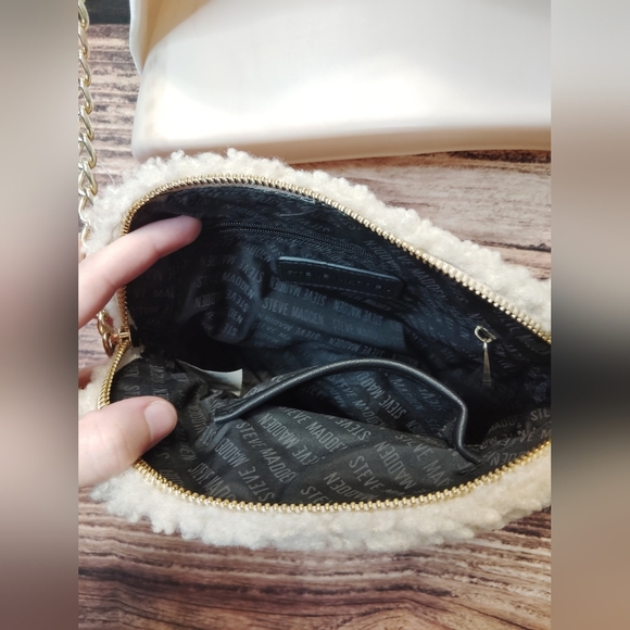 Steve Madden NWOT Sherpa Cross Body Purse So Beautiful! - Picture 5 of 5